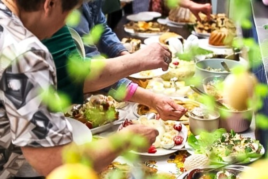 W Redzie szykują wielkanocne śniadanie