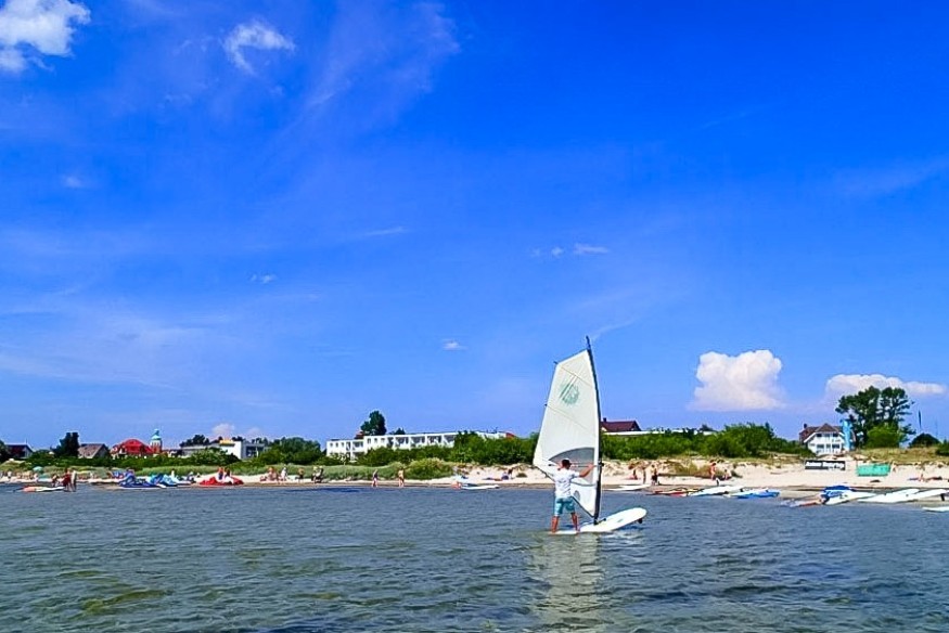 30 lipca: Wiatr SE i upał na Helu. Dobre warunki na surfing!